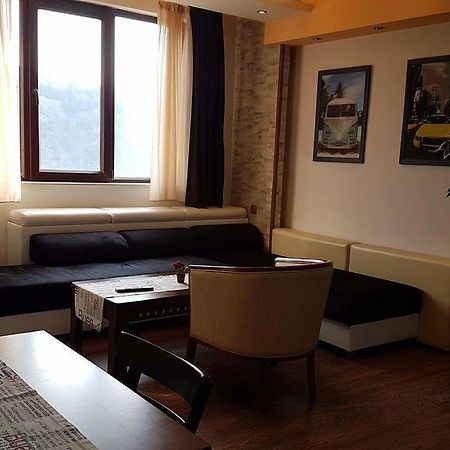 Yana Apartments Sandanski Esterno foto