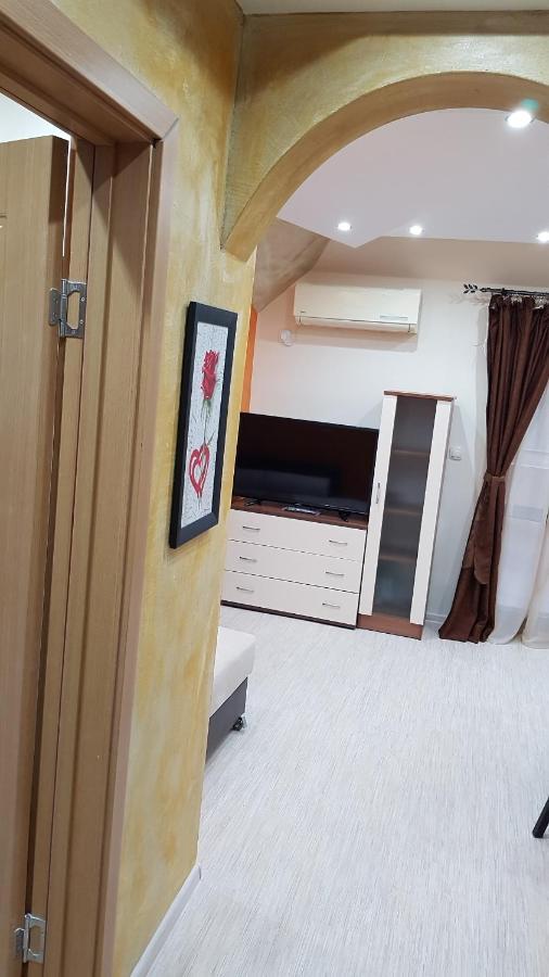 Yana Apartments Sandanski Esterno foto