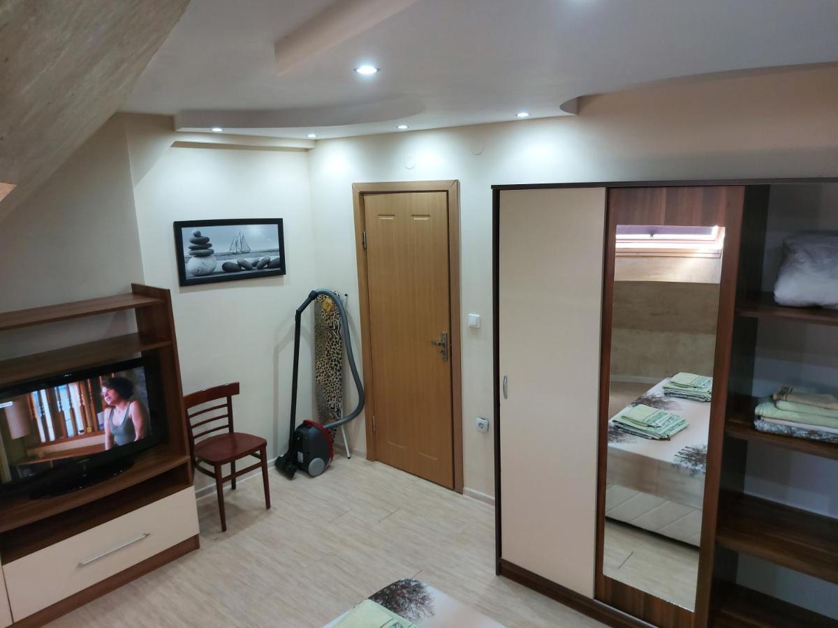 Yana Apartments Sandanski Esterno foto
